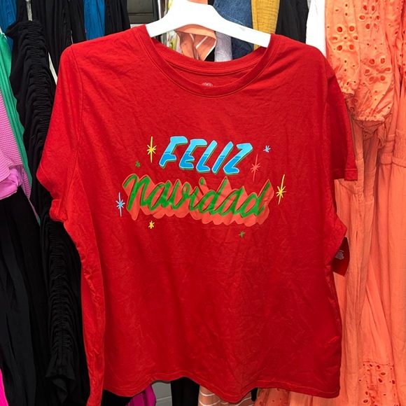 Wondershop Tops - 5/$8 Feliz Navidad women’s shirt